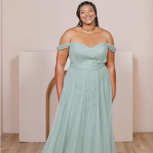 Revelry Rosalie Tulle Convertible Dress in sage size 10